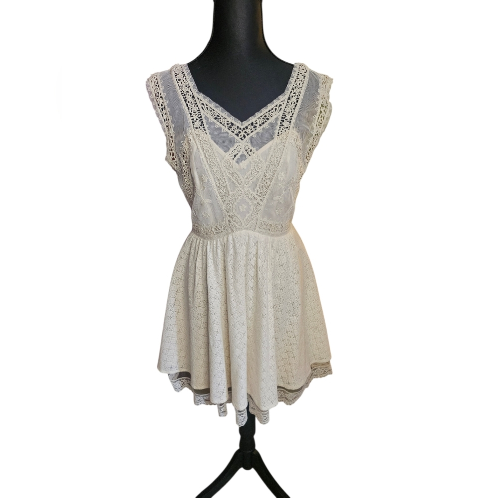 Free People Ivory Lace Dress – Size 4 – Excellent Condition